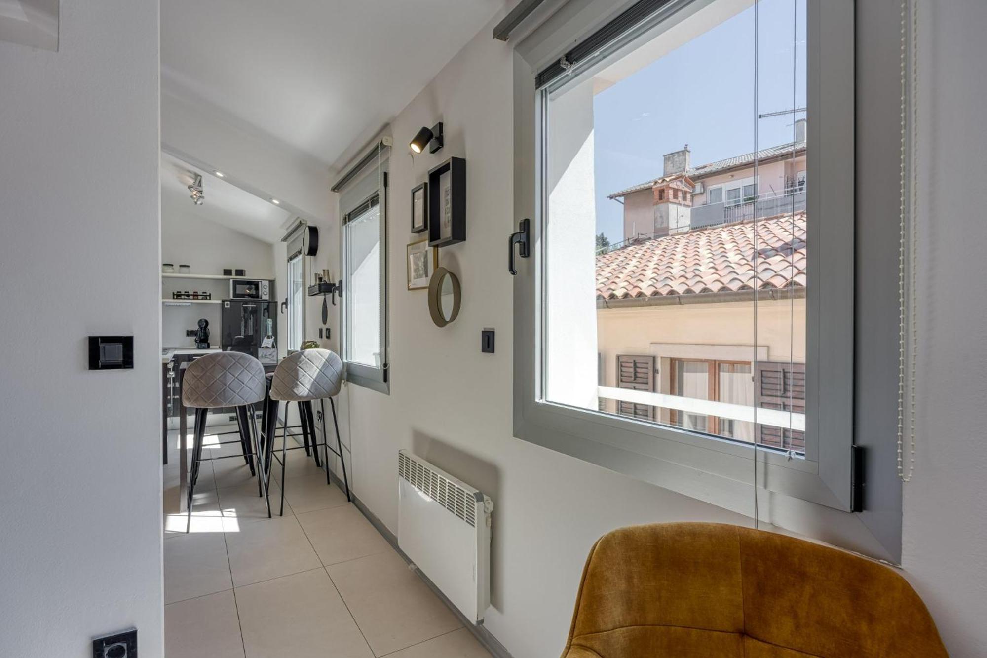 Apartman Royal Centar - Happy Pula