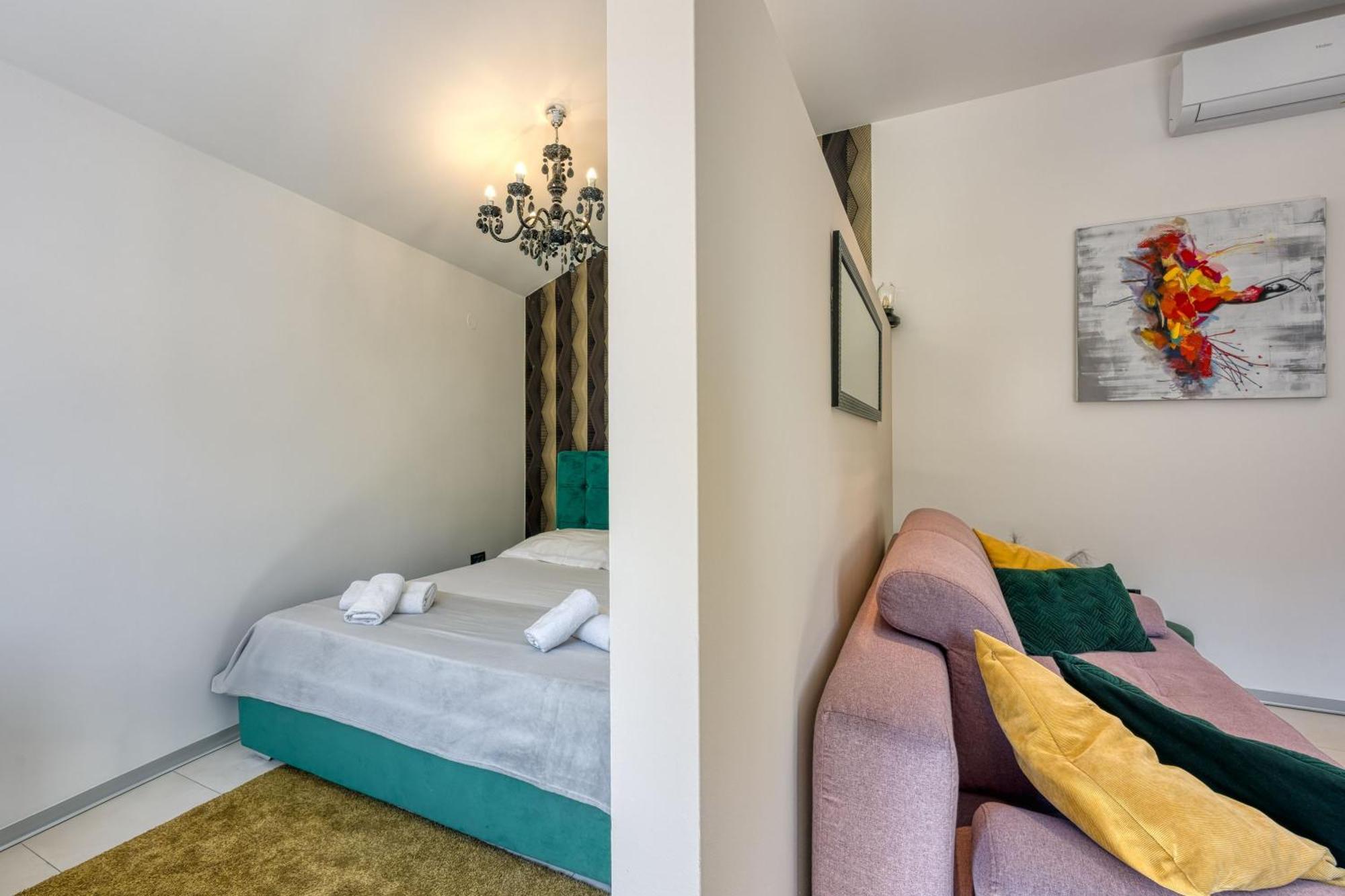 Apartman Royal Centar - Happy *